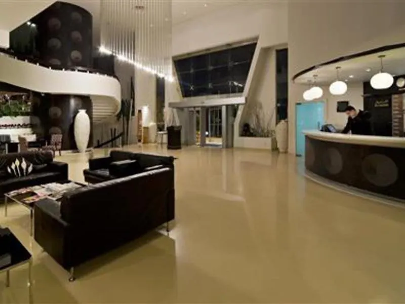 Golden Tulip Al Jazira Hotel & Resort Abu Dabi 4*,  Birleşik Arap Emirlikleri